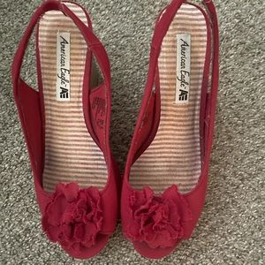 American eagle wedge heels